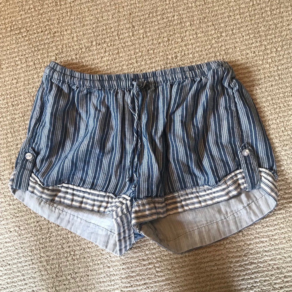 Super comfy blue stripe shorts